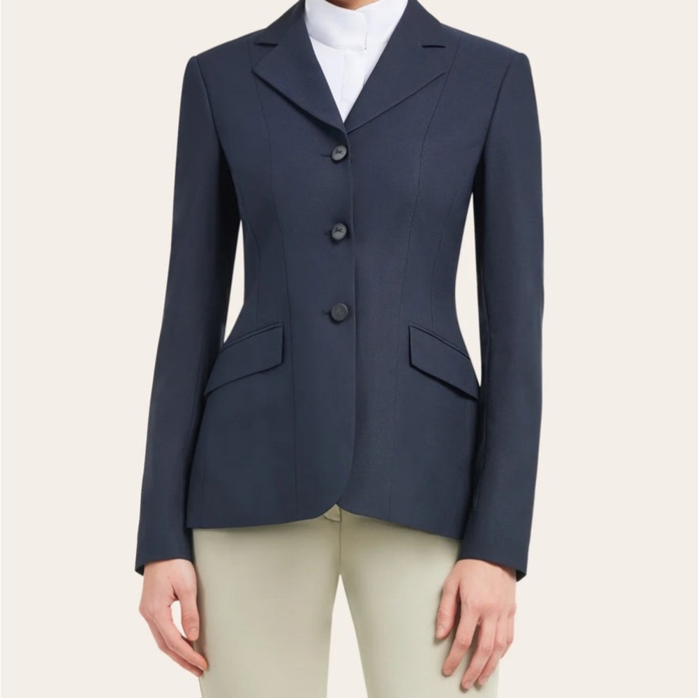 R.J. Classics Women’s Show Coat - Picture 1 of 1